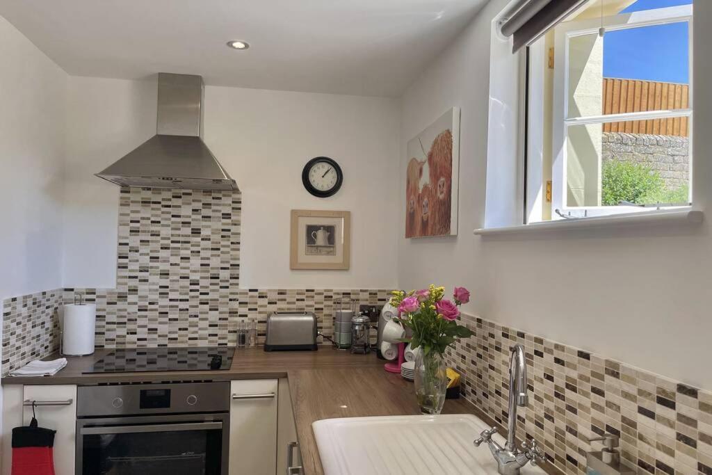 Lavender Apartment - Spacious Apartment Close To The Beach เดล ภายนอก รูปภาพ